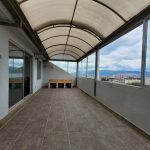 Familias, universitarios. Jóvenes, emprendedores les gustaría arrendar hermoso apartamento en Colina Campestre $2.300.000 canon mensual? Gran oportunidad. Penthouse de 130 MT2, dúplex, 3 habitaciones, 3 baños, Estar de T.V, Cocina Integral, terraza espectacular de 21 Mt2 con BBQ con vista a los cerros Nor – Occidentales , balcón, garaje, depósito, gimnasio, jardín infantil, sector exclusivo de la ciudad, donde podrás respirar paz, aire limpio muy cerca del centro comercial Parque la Colina, con salida rápida al aeropuerto al norte o al sur, y poder realizar planes culturales cerca de, Gimnasios, restaurantes ven te invitamos a que veas esta propiedad y otras que sabemos te van a gustar. Tenemos lo que necesitas. Contáctanos estamos para colaborarte con mucho gusto. Dios les Bendiga infinitamente a ustedes y a todas nuestras familias. Génesis 26:12 .Reina-Valera 1960 Y sembró Isaac en aquella tierra, y cosechó aquel año ciento por uno; y le bendijo Jehová