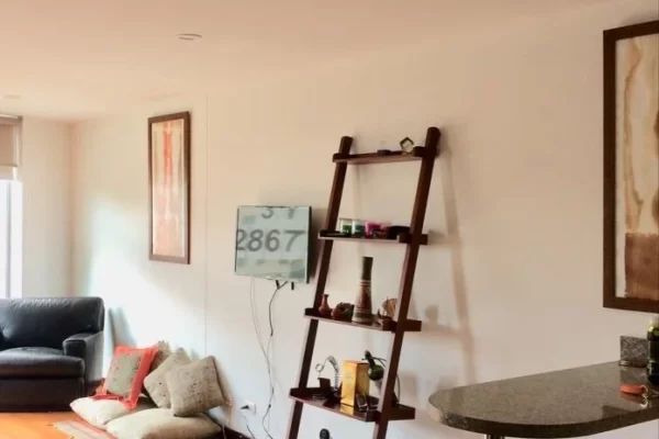 Familias, inversionistas, empresarios les gustaría comprar Espectacular Aparta – Estudio en el Norte de Bogotá? Cerca del Centro Comercial Palatino, 44 Mt2, $250.000.000 con facilidad de salida al Norte, o al sur en sector muy residencial rodeado de muchos parques. Tenemos lo que estás necesitando. Contáctanos estamos para colaborarte, Éxitos e infinitas Bendiciones.