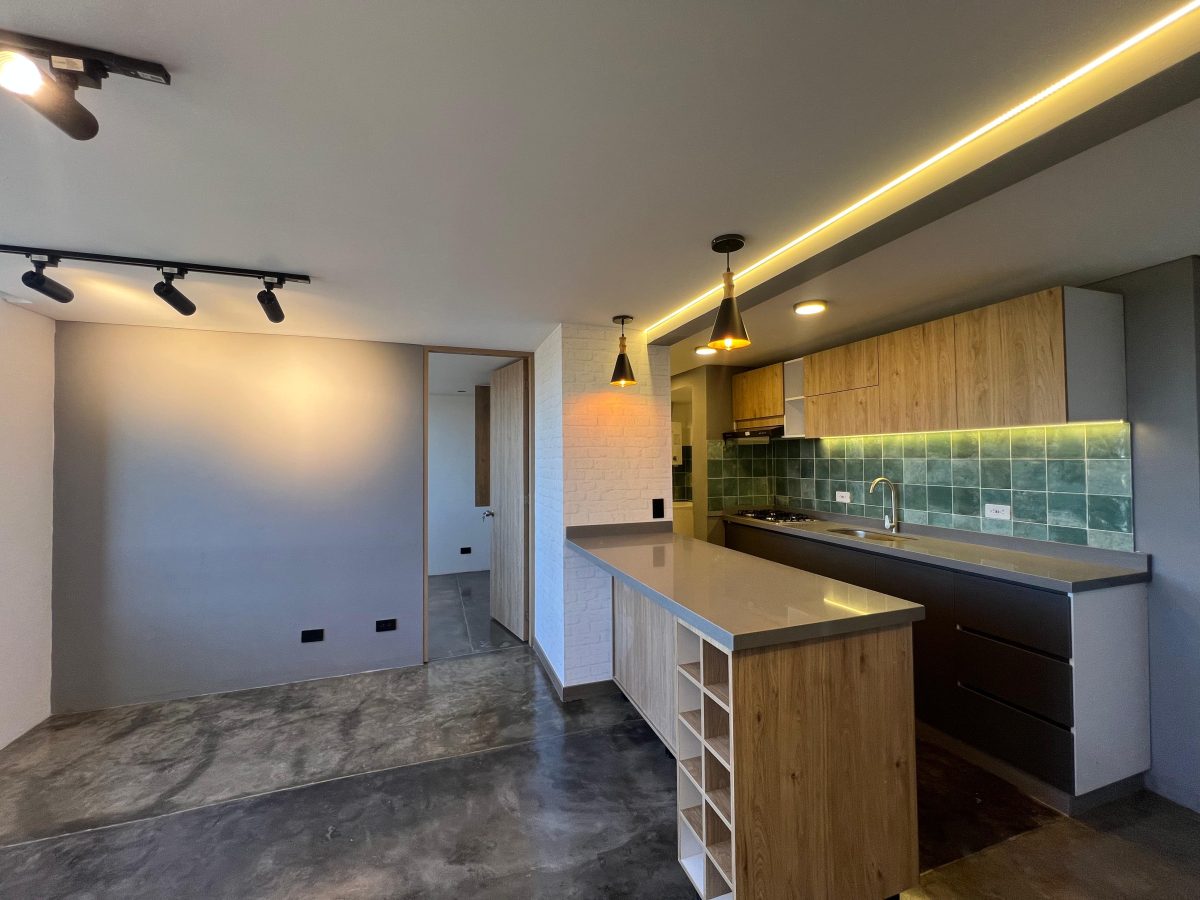 Inversionistas, Empresarios, Familias ¿les gustaría arrendar espectacular apartamento nuevo para estrenar cerca de la Escuela Colombiana de Ingeniería Julio Garavito ? "Magnífica oportunidad" Radamel este es el apto, queda en el conjunto Lirio de Amarilo, exterior, aprox 47 mts2, 2 habitaciones, un baño. Dios les Bendiga infinitamente a ustedes y a todas nuestras familias. Génesis 26:12 .Reina-Valera 1960 Y sembró Isaac en aquella tierra, y cosechó aquel año ciento por uno; y le bendijo Jehová. Valor Canon : $1.600.000 incluida Administración Contáctanos Ya !!!!!!!!! Tenemos lo que Necesitas con la ayuda de Dios. Cel. 319-6389061 , 300-4931971 www.subienfincaraiz.com